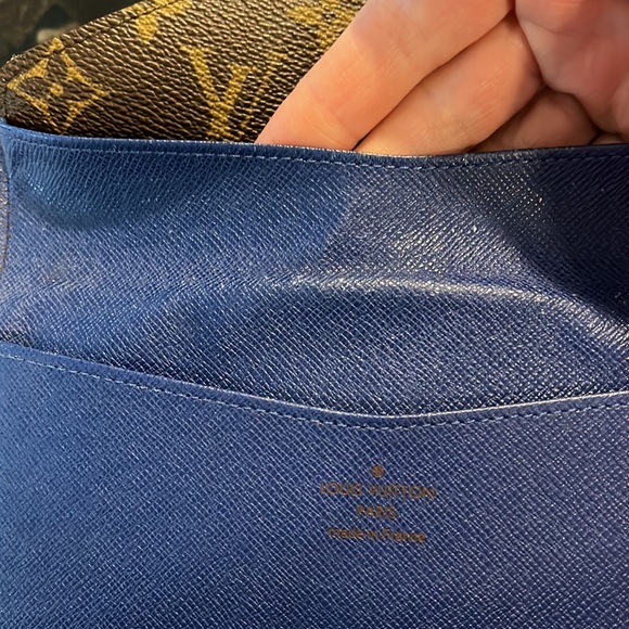 Louis Vuitton wallet - Picture 10 of 12